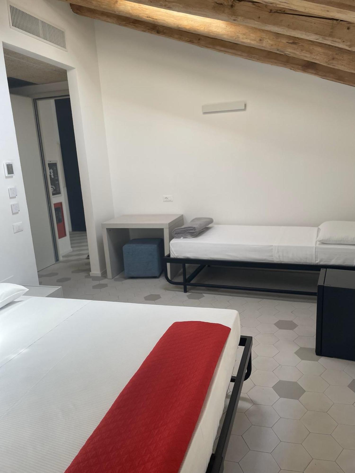 Casali Hostel Trieste Exterior photo